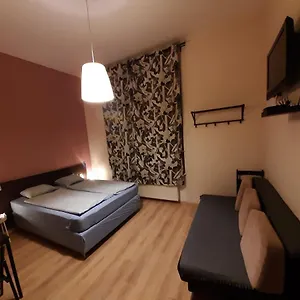  Apartment Downtown